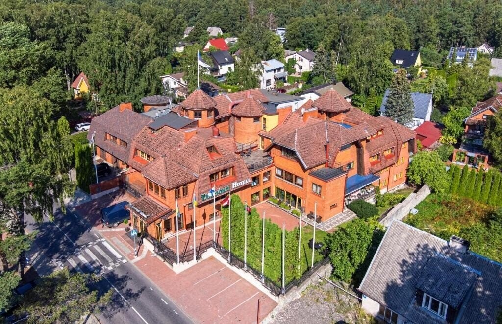 Готель Tahetorni 3*
