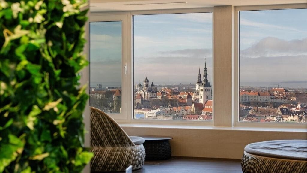 Готель Radisson Blu Hotel Olumpia 3*