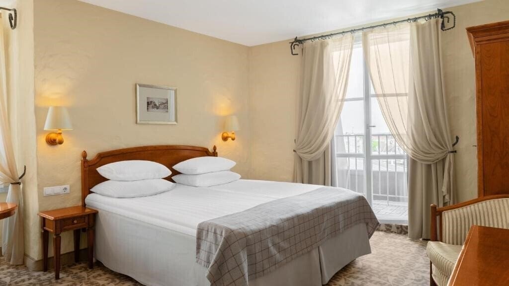 Фото Savoy Boutique Hotel 5*