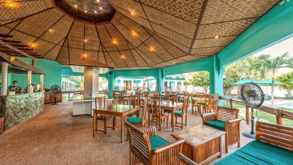 Картинка Bohol Sea Resort 3*