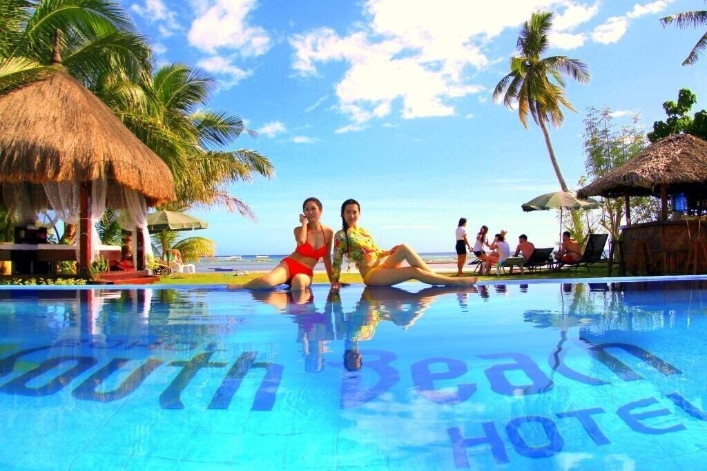 Готель Bohol South Beach Hotel 3*