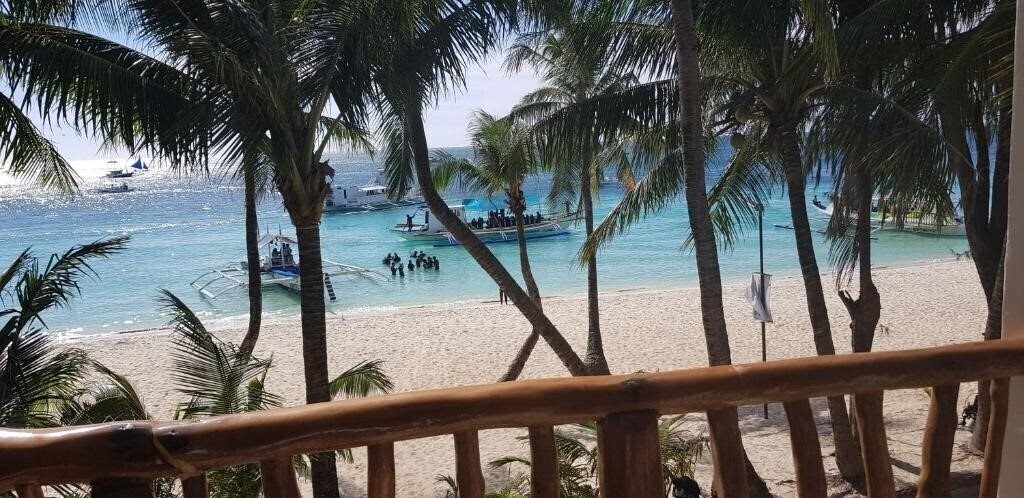 Картинка Divegurus Boracay Beach Resort 3*