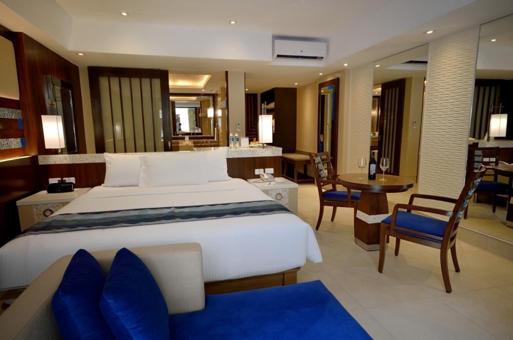 Готель Henann Lagoon Resort 5*