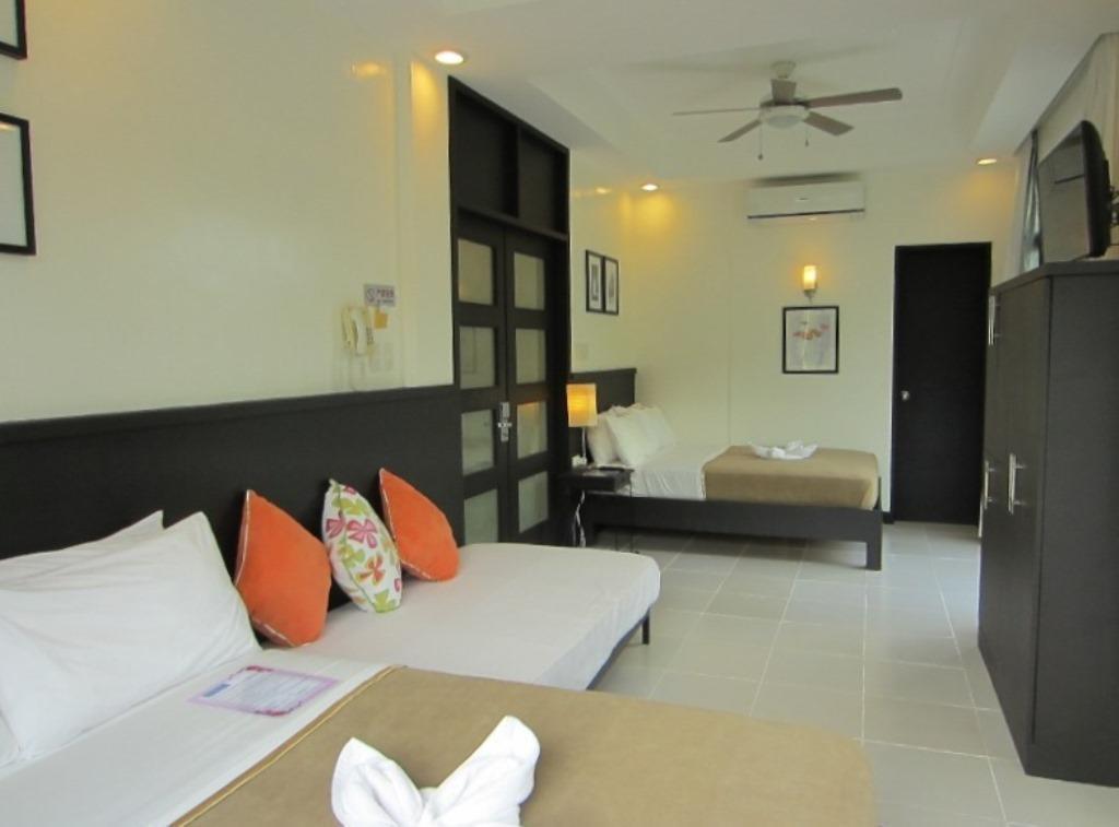 Фотографія One Crescent Place Hotel 4*