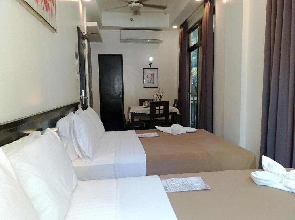 Зображення One Crescent Place Hotel 4*