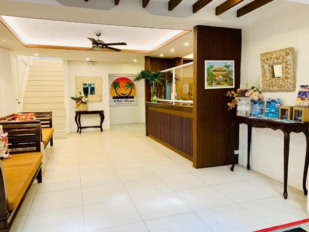 Зображення White House Beach Resort 3*