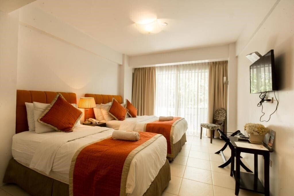 Картинка White House Beach Resort 3*