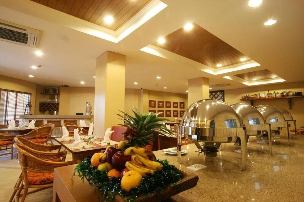 Изображение Crown Regency Prince Resort 3*