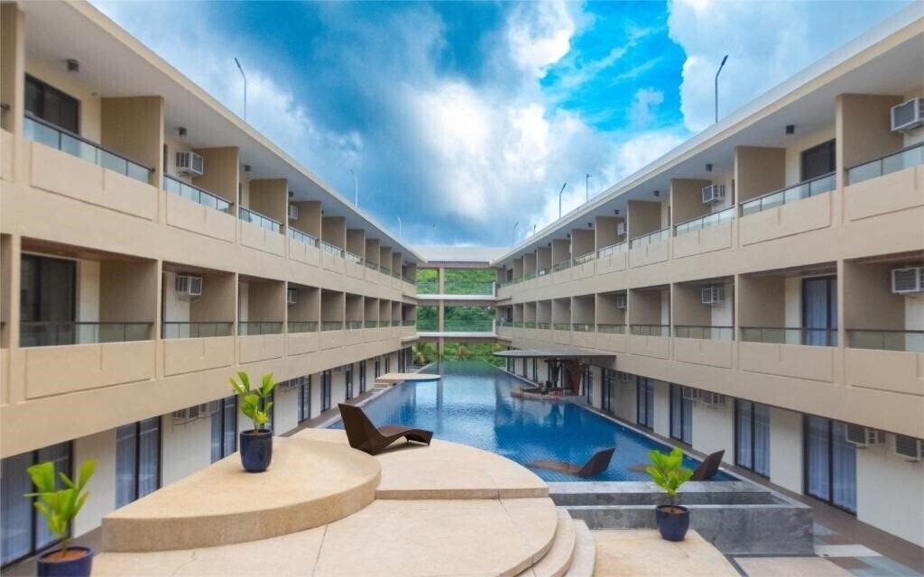 Фото Canyon Hotels & Resorts Boracay 3*