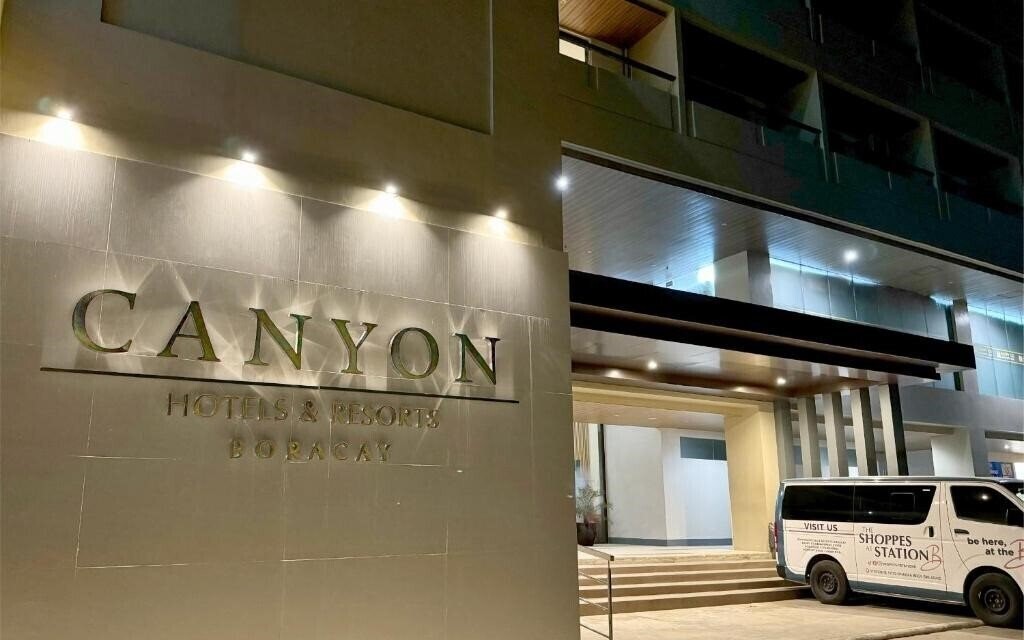 Картинка Canyon Hotels & Resorts Boracay 3*
