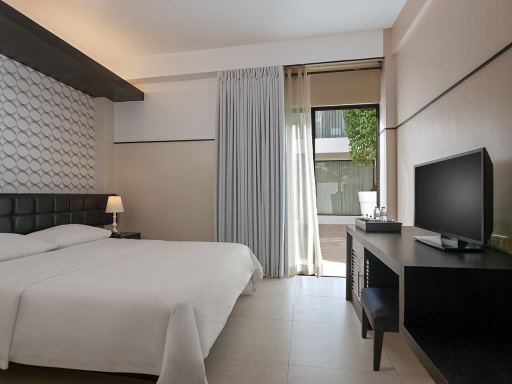 Готель The Tides Boracay 3*