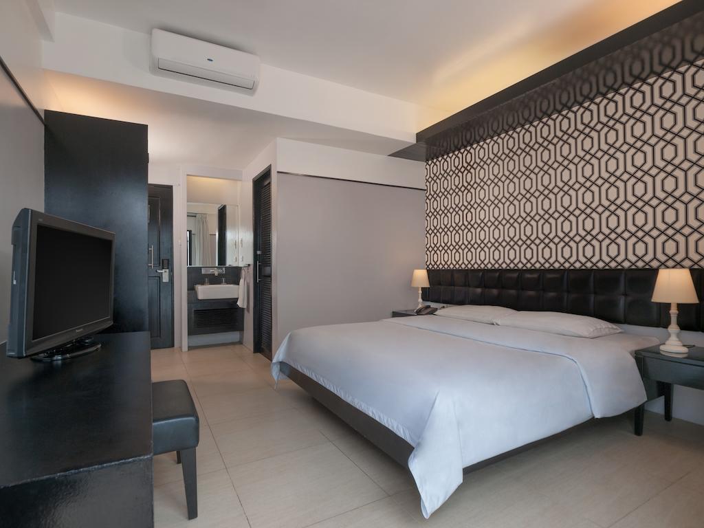 Фотографія The Tides Boracay 3*