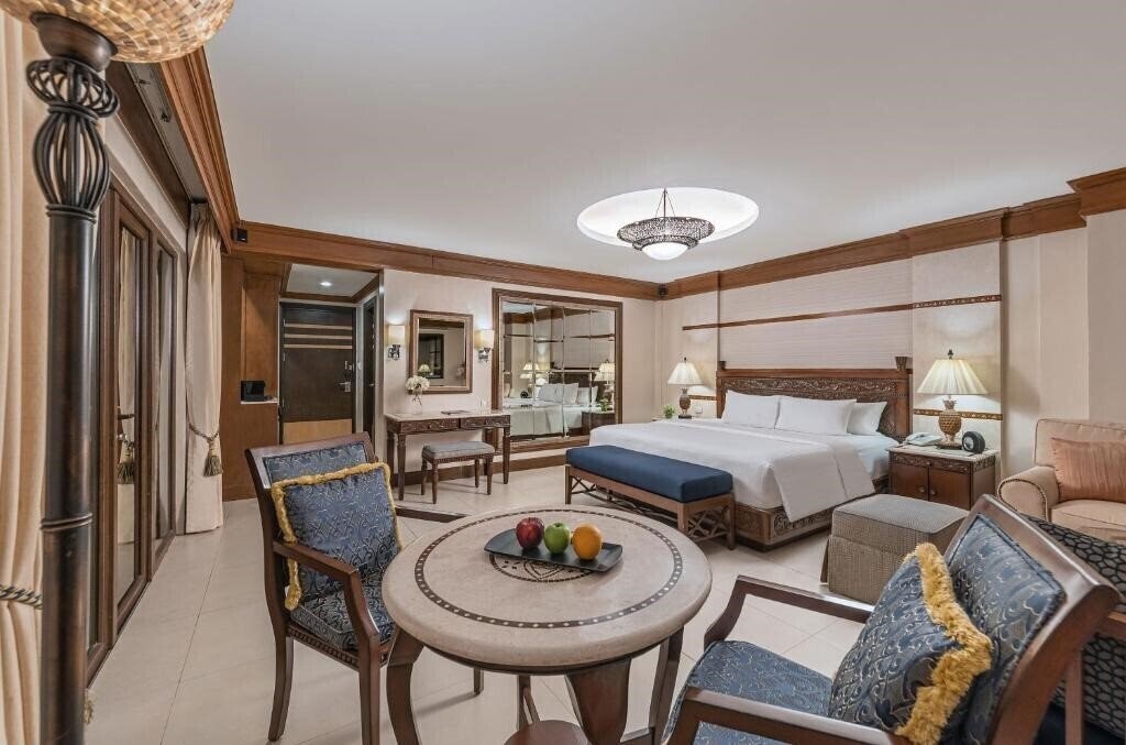 Картинка Henann Regency Resort & SPA 5*