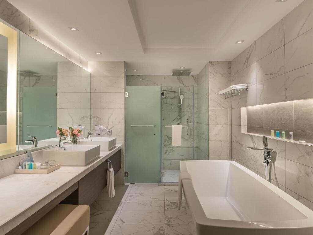 Фотографія Henann Prime Beach Resort 5*