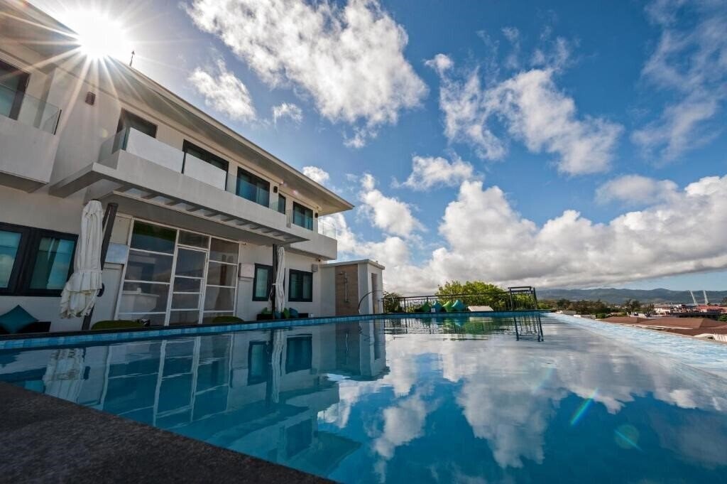 Отель Lime Hotel Boracay 3*