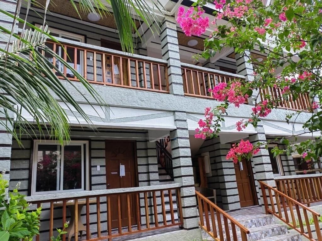 Фотографія Nigi Nigi Too Beach Resort 3*