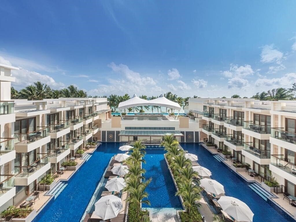 Готель Henann Palm Beach Resort 4*