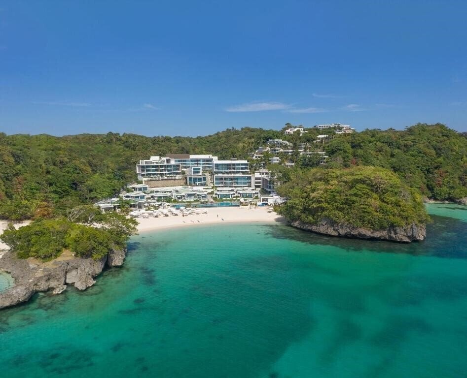 Фотография Crimson Resort & Spa Boracay 5*