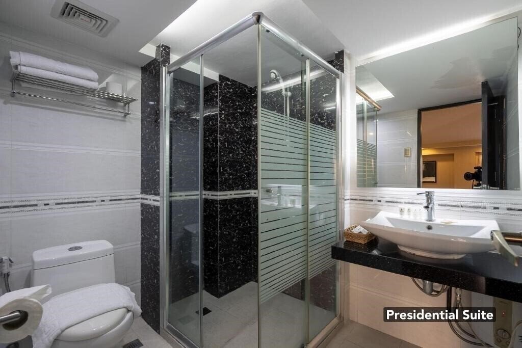 Фотография Orchid Garden Suites 3*