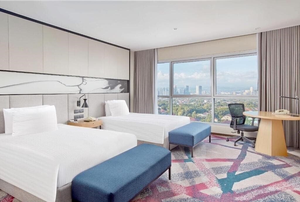 Картинка Crowne Plaza Galleria 5*