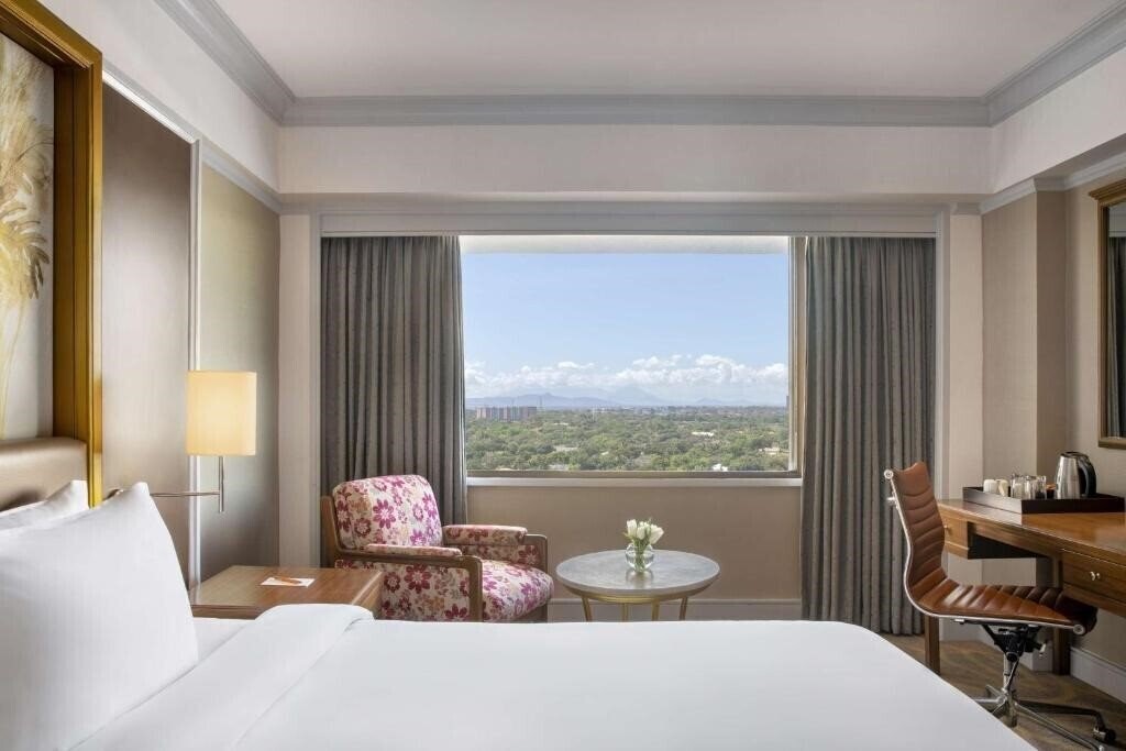 Зображення Dusit Thani Manilla 5*