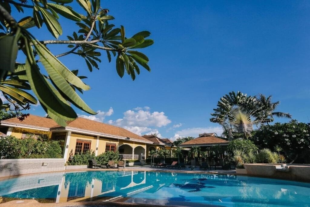 Фото Turtle Bay Dive Resort 3*