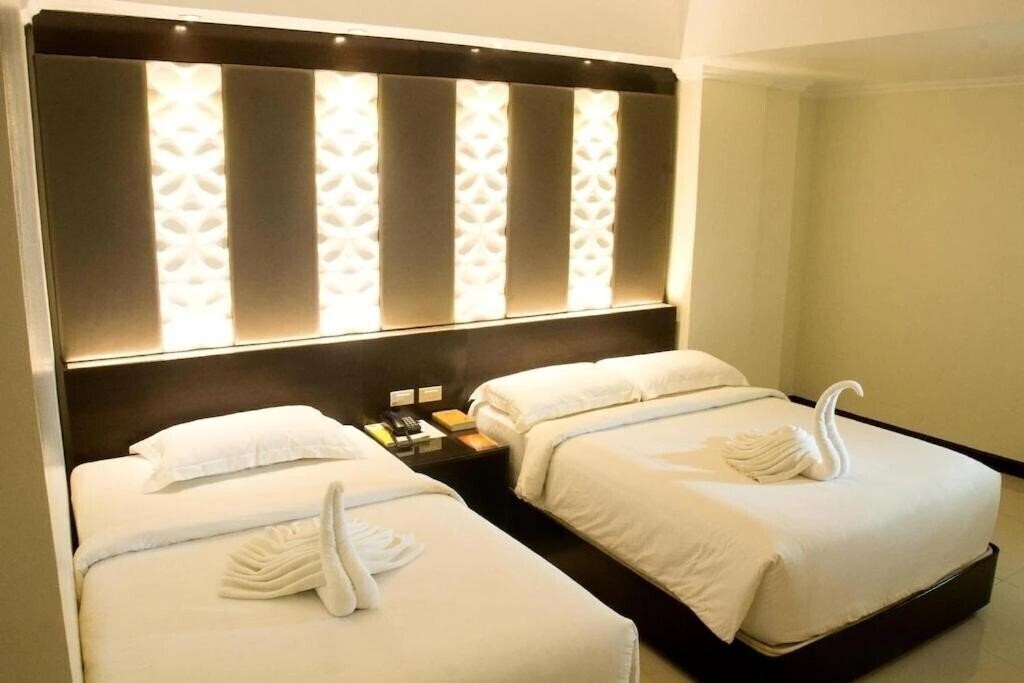 Фото M Citi Suites 3*