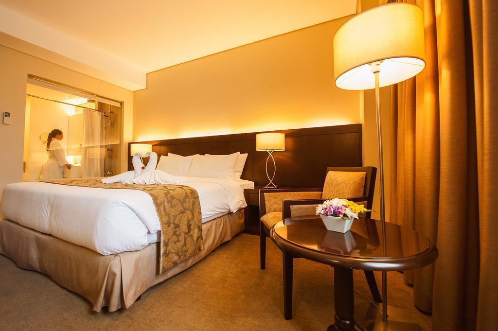 Фотографія Harolds Hotel 4*