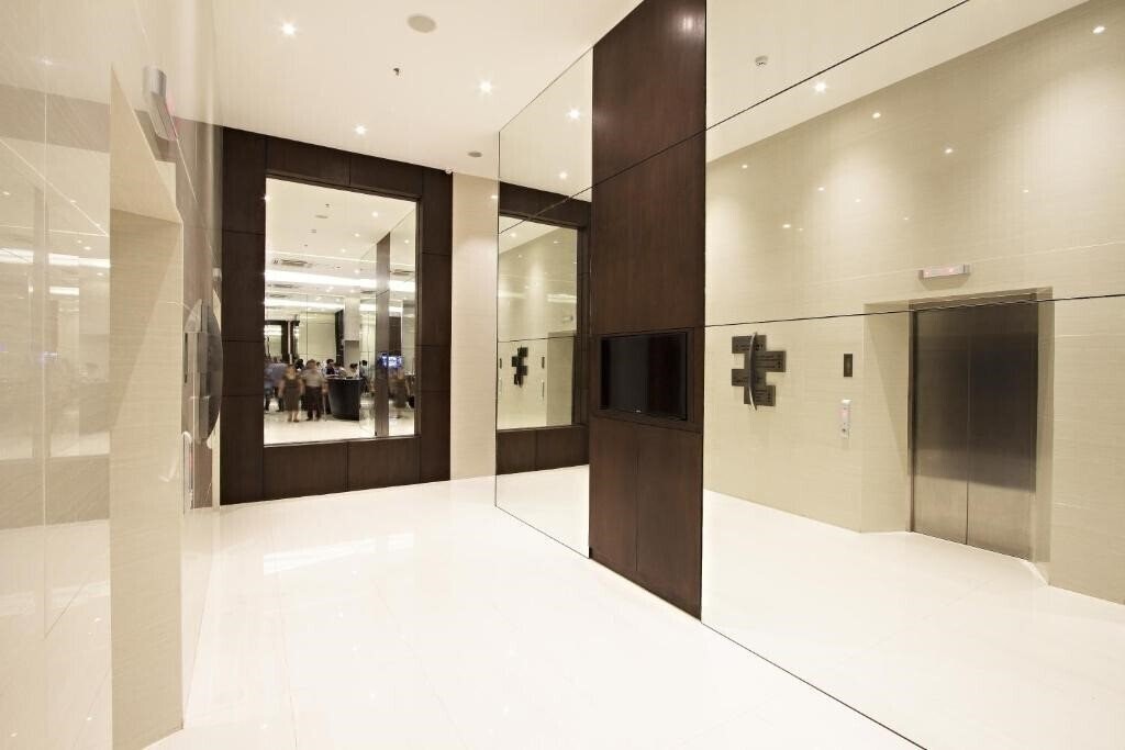 Фотографія Bayfront Hotel Cebu Capitol Site 3*