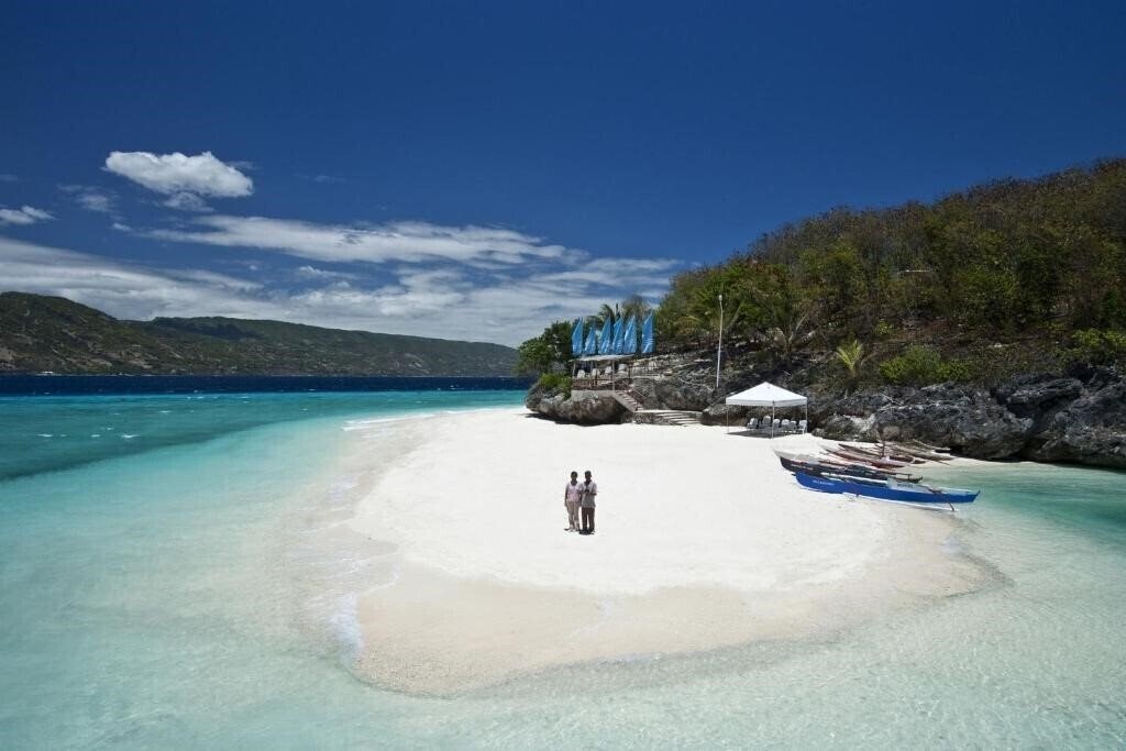 Готель Sumilon Bluewater Island Resort 3*