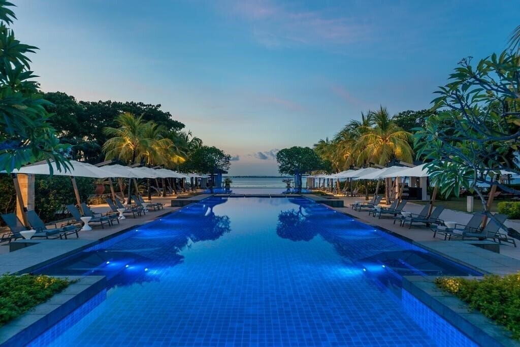 Фото Crimson Resort & Spa Mactan 5*