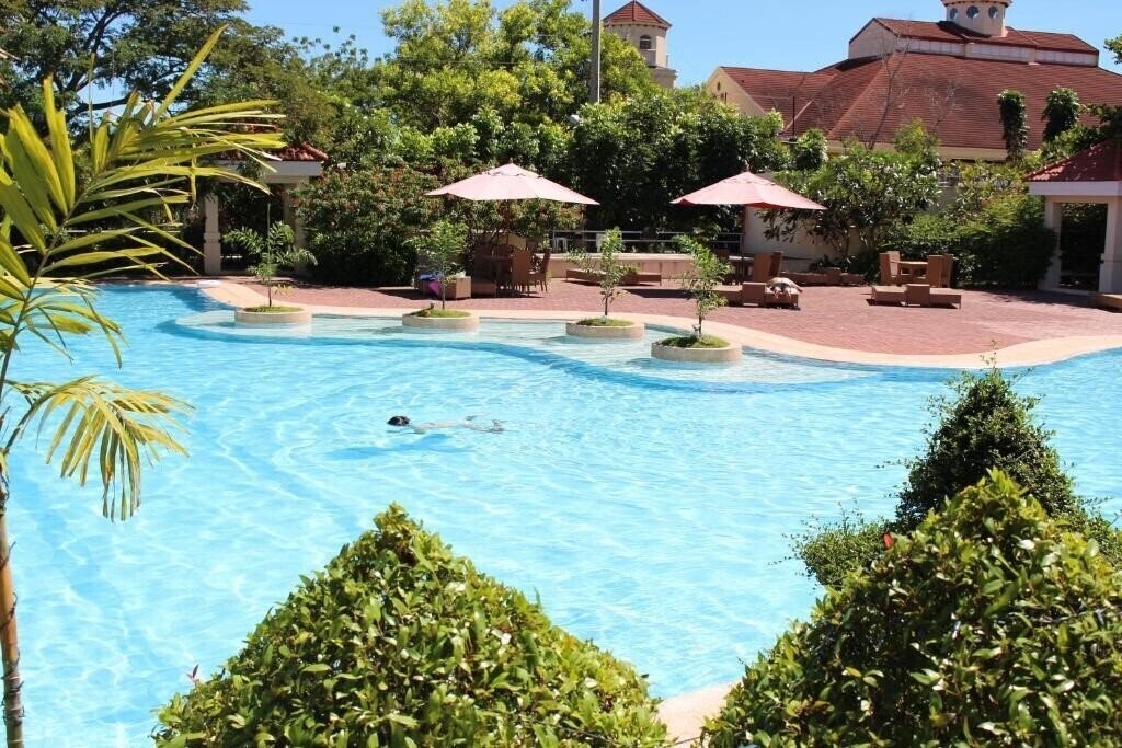 Готель Sotogrande Hotel & Resort Cebu 3*