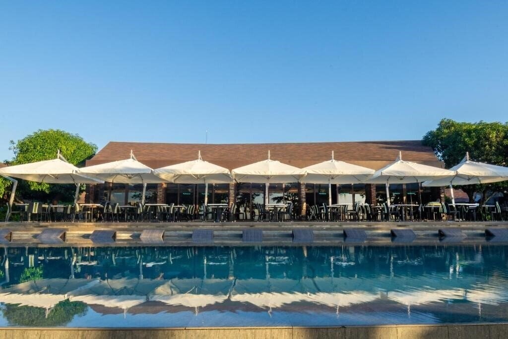 Готель Astoria Palawan 4*