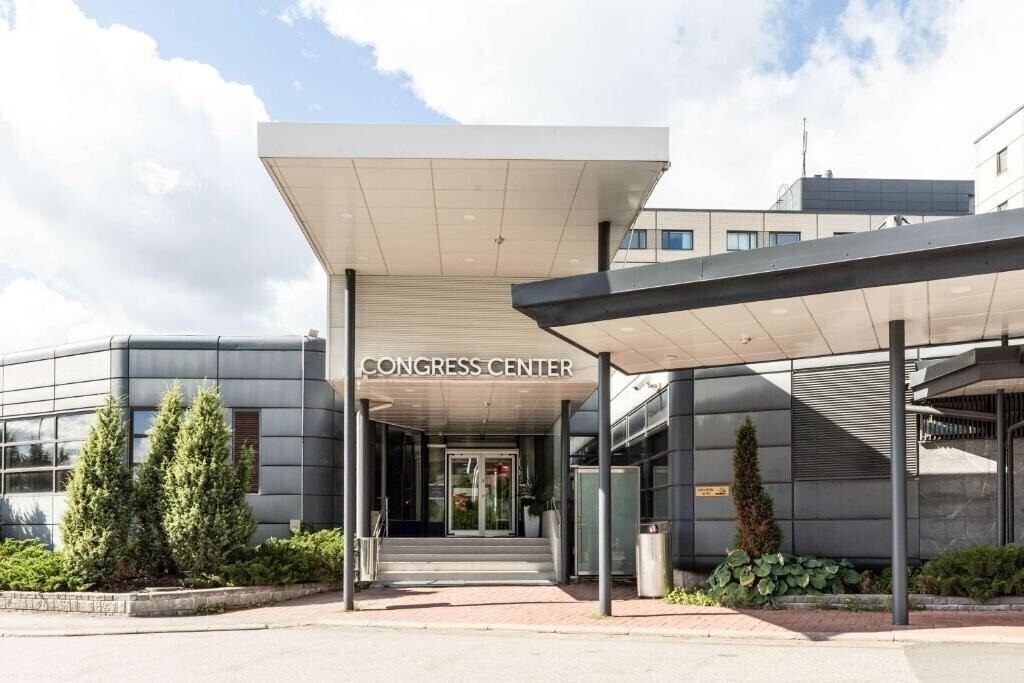 Фотографія Cumulus Airport 4*