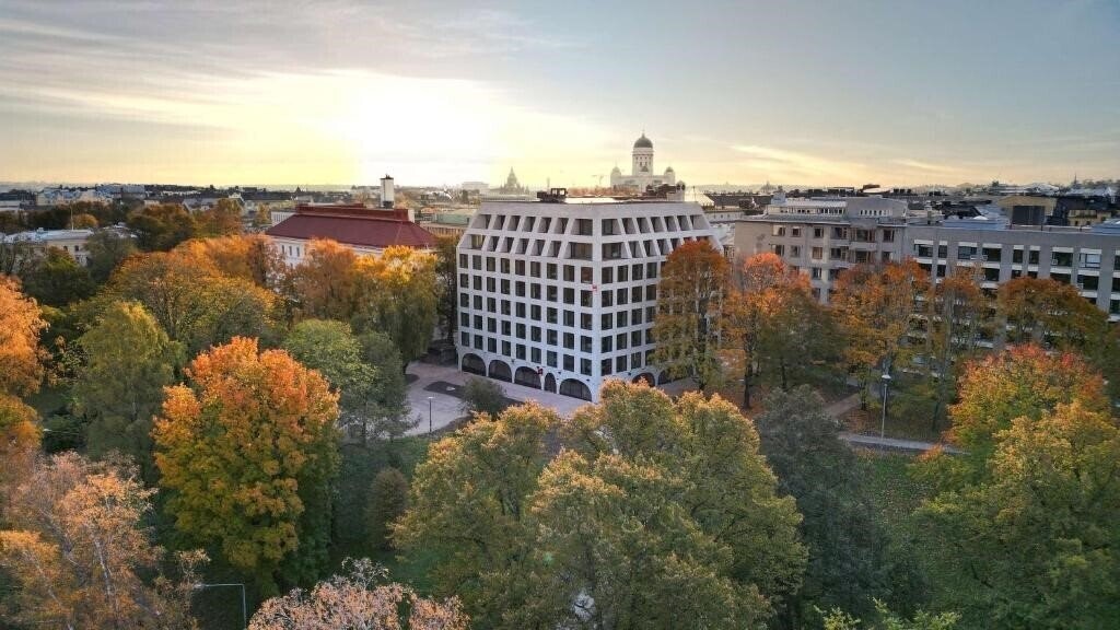 Отель Radisson Red Helsinki 4*