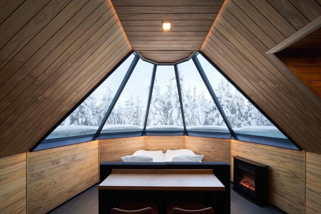 Готель Northern Lights Village Levi 4*