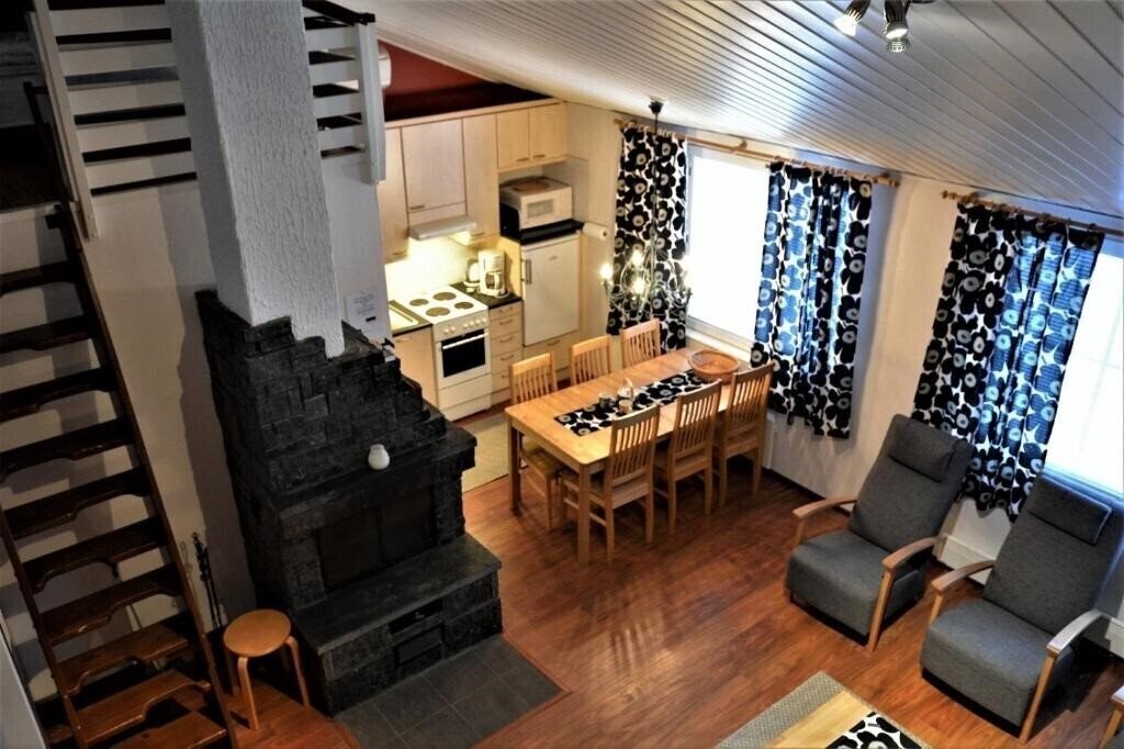 Отель Polar Star Apartments 4*