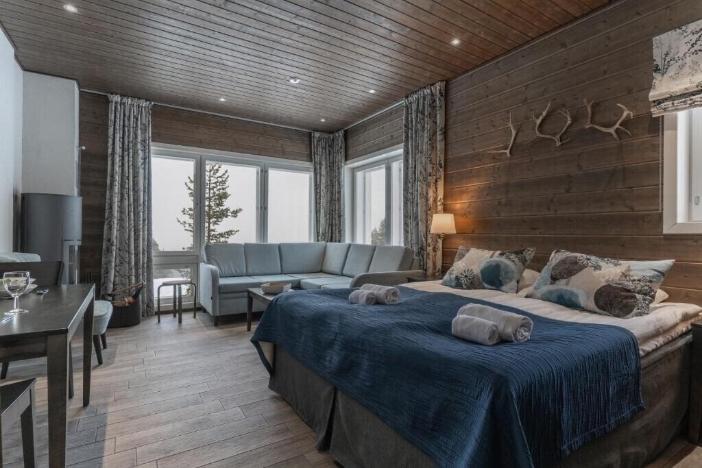 Фото Ski-Inn Pyhalinna 4*