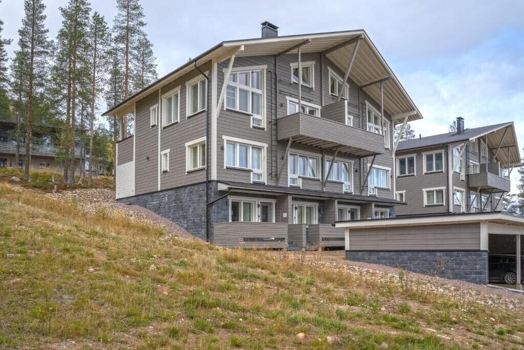 Отель Ski-Inn Pyhalinna 4*