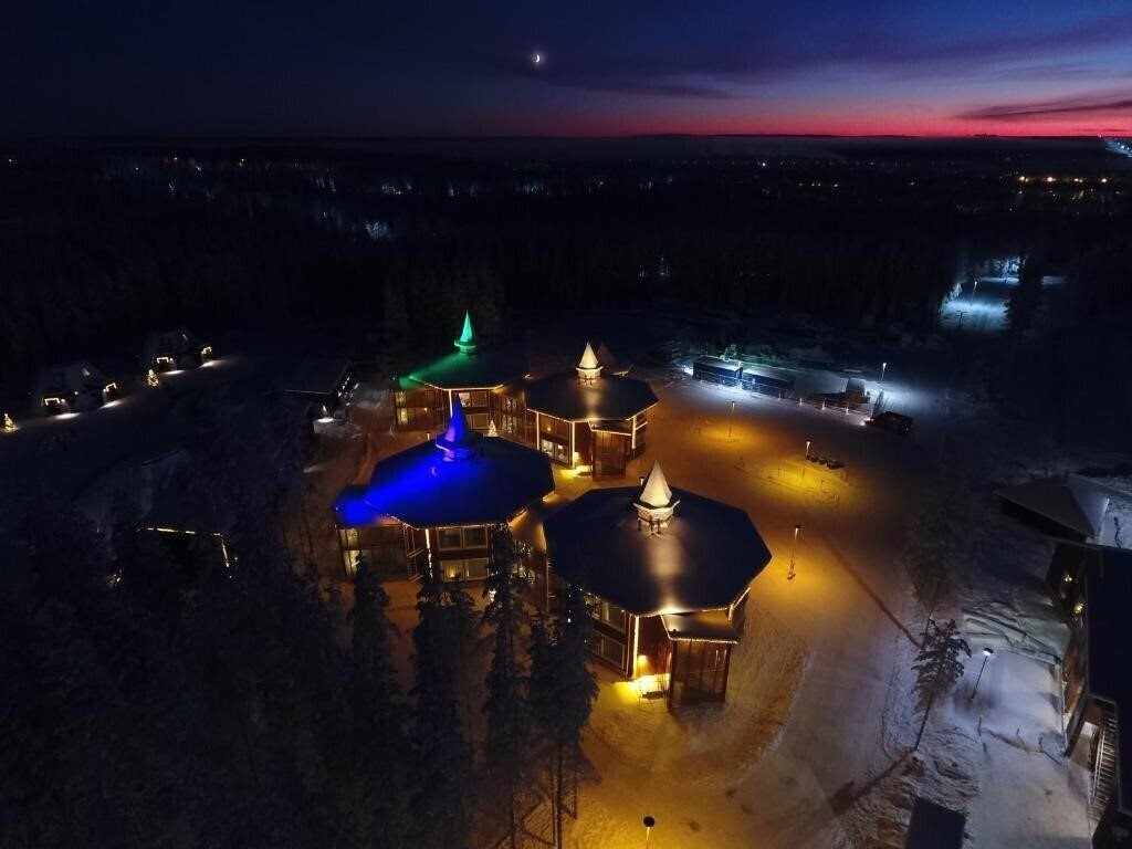 Изображение Santa Claus Holiday Village 4*