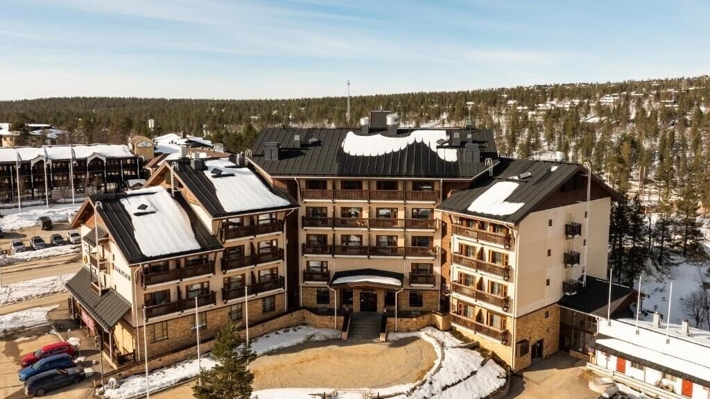 Отель Santa's Hotel Tunturi 4*