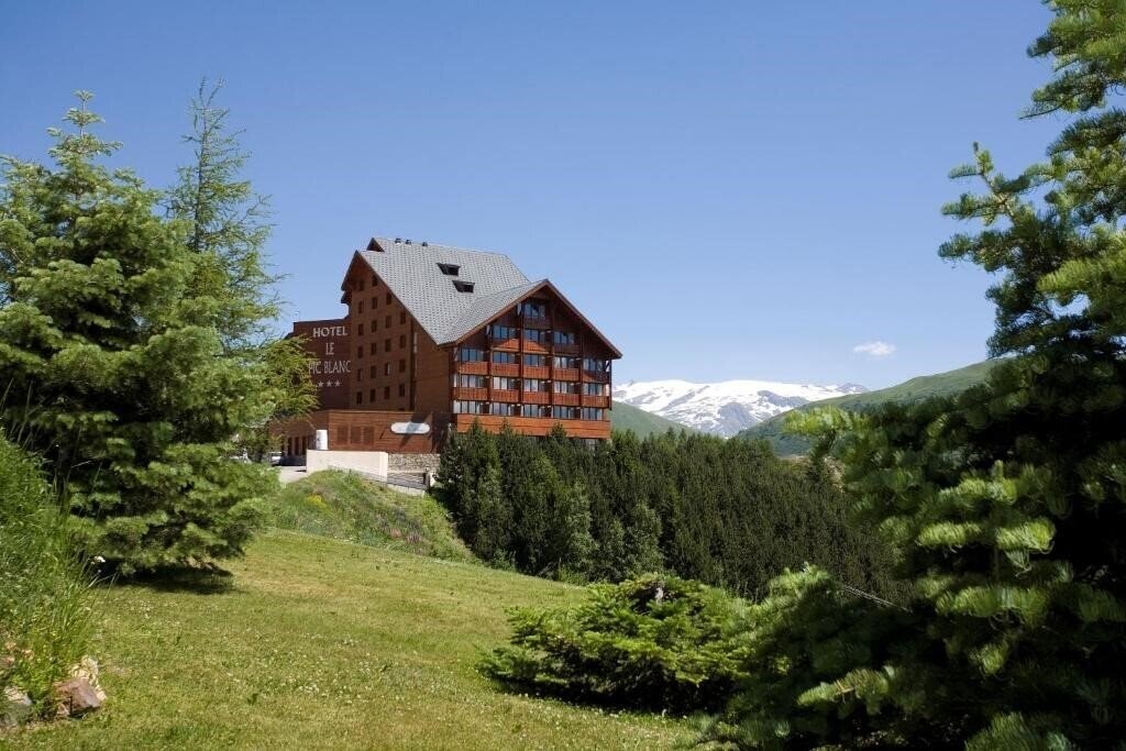 Отель Le Pic Blanc 4*