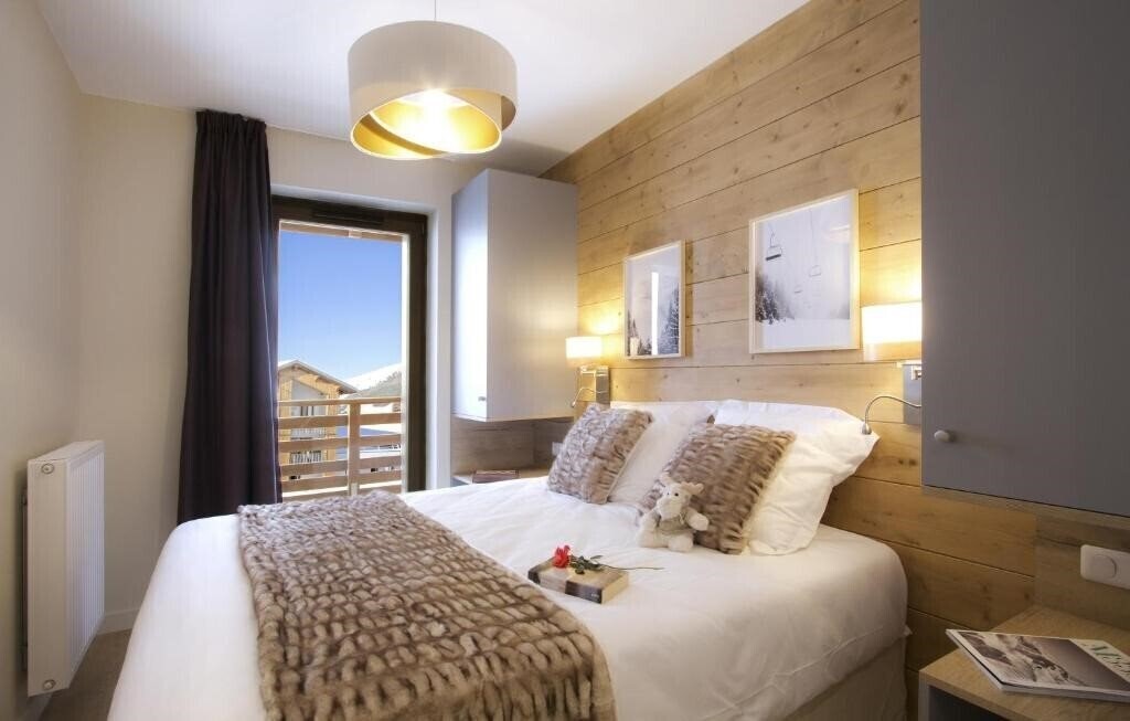 Отель Residence Odalys L'Eclose 4*