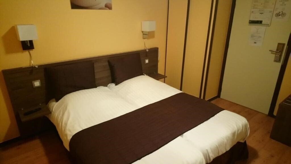 Фотографія Logis Hotel Auberge de La Dune 3*