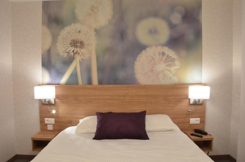 Картинка Logis Hotel la Chambre d'Amiens 3*