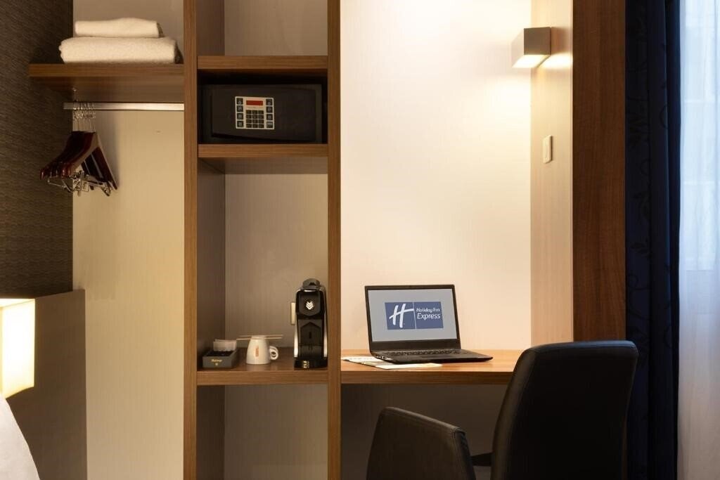 Фотографія Holiday Inn Express Amiens 3*