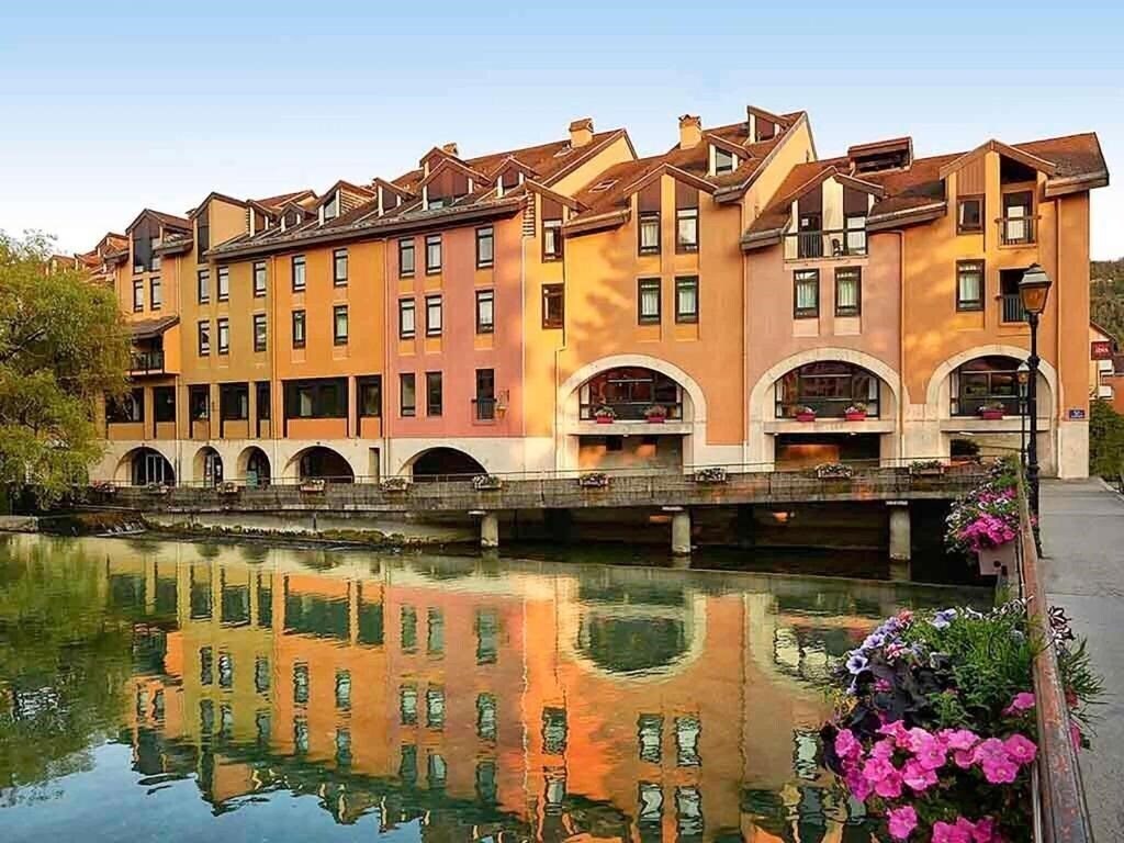 Отель Ibis Annecy Centre Vieille Ville 3*