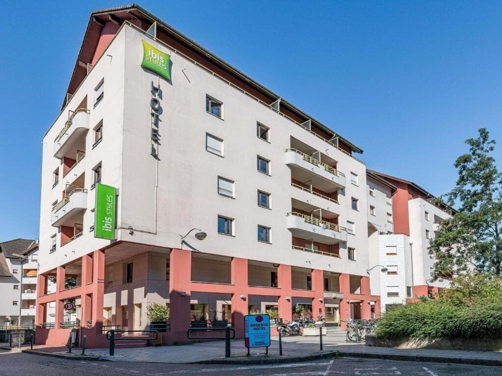 Отель Ibis Styles Annecy Gare Centre 3*