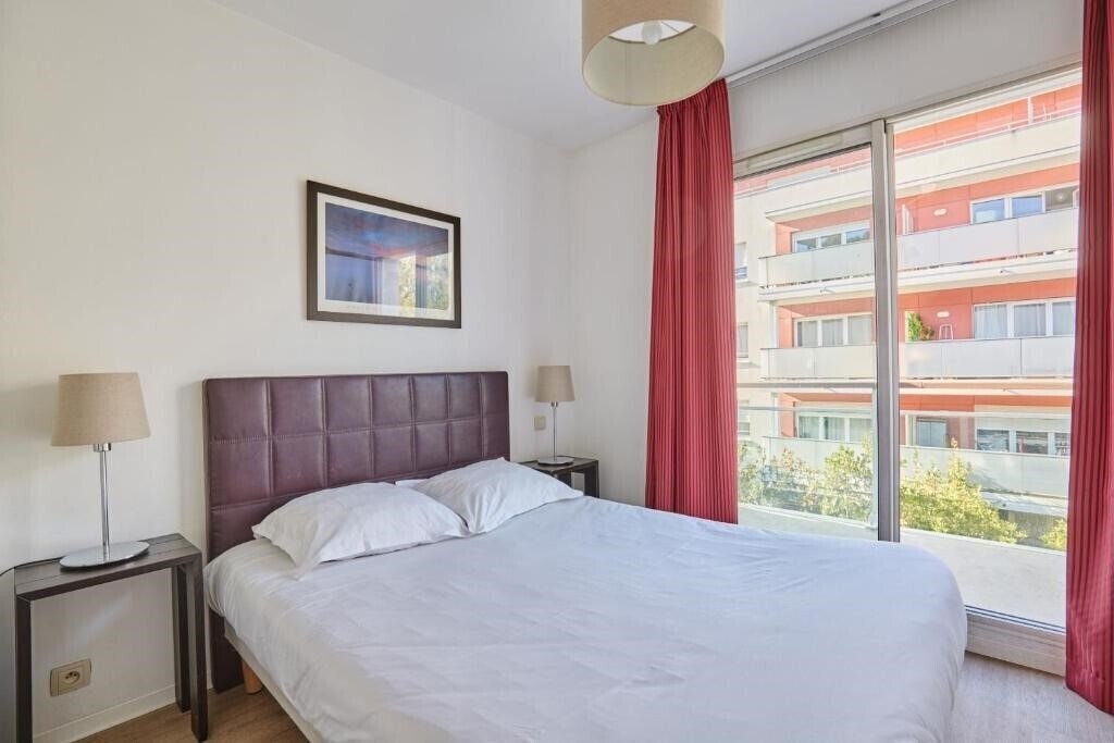 Фото Appart Hotel Odalys City Cosy Antibes Olympe 3*