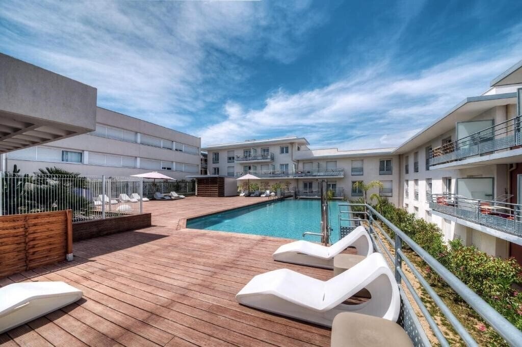 Готель Comfort Aparthotel Antibes Le Maestria 3*